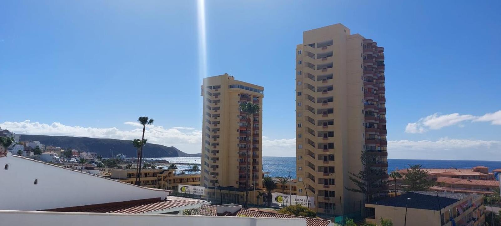 Firstline Apartment Los Cristianos Arona  Exterior photo