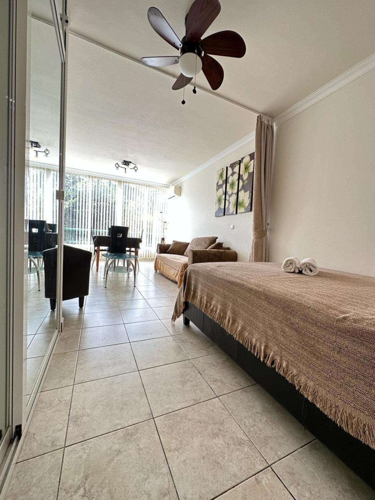 Firstline Apartment Los Cristianos Arona  Exterior photo